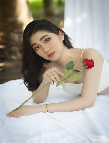 亲爱的妈妈6完整版免费观看_美丽的小蜜桃4_赤裸羔羊4蜜桃迷色